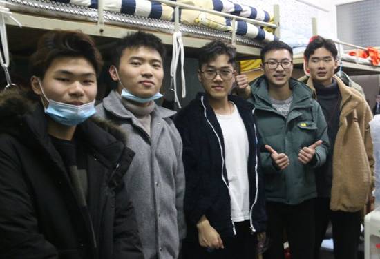 0(04PB@(TPX5}@HR8R{VUXJ